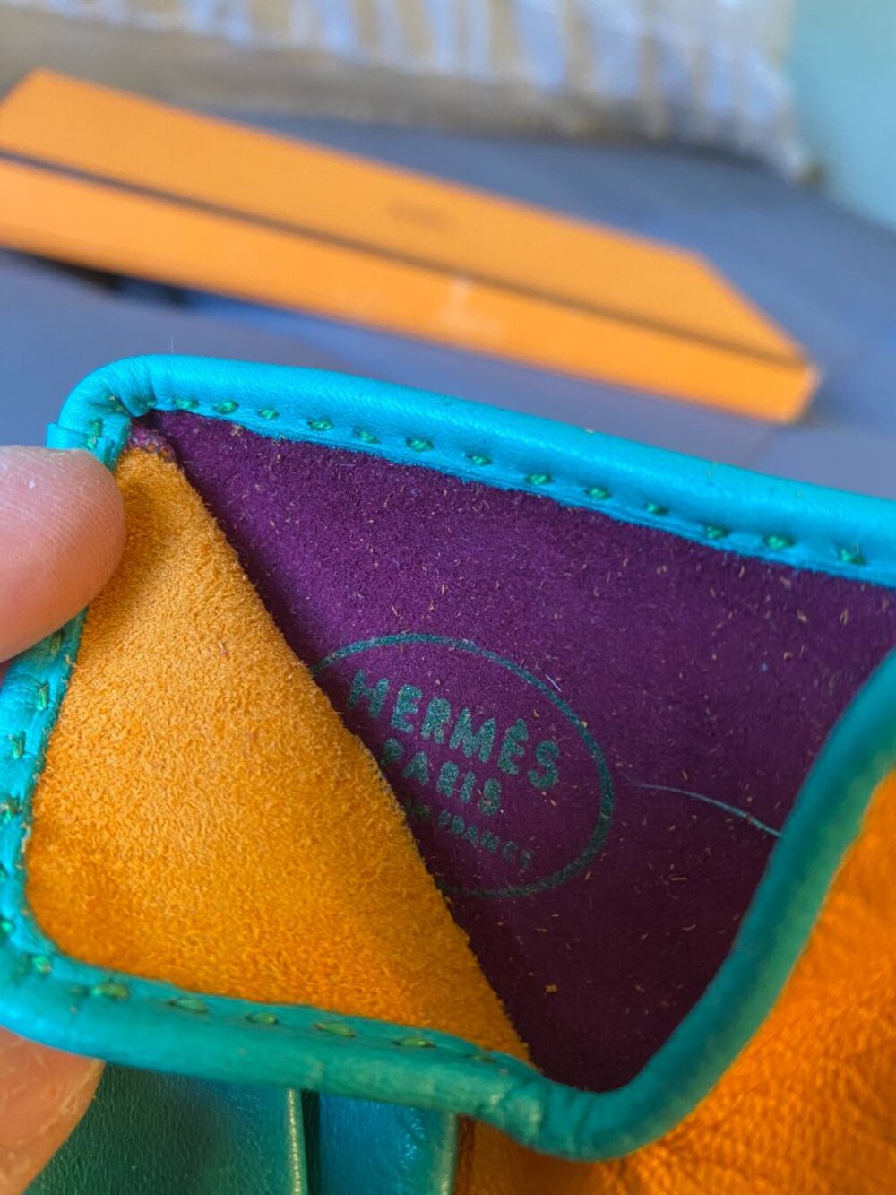 Hermès Vintage Tricolor Lambskin (Agneau) Gloves with Cashmere Lining - Picture 4 of 4